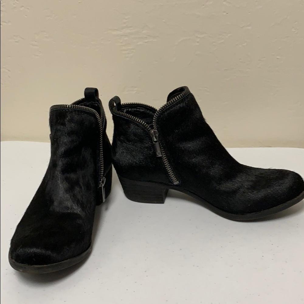 Lucky Brand booties/ size: 6M